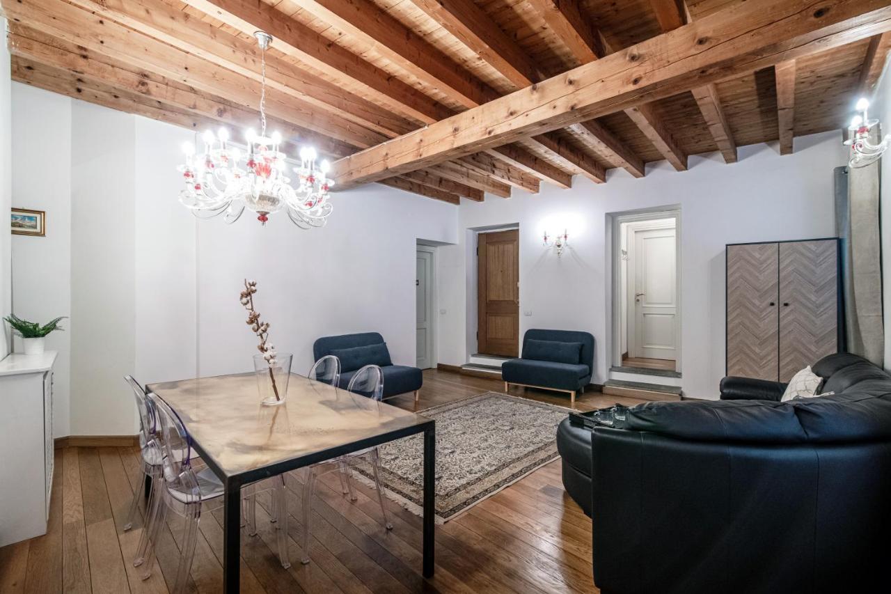 Domus Bella - By Myhomeincomo Exteriör bild