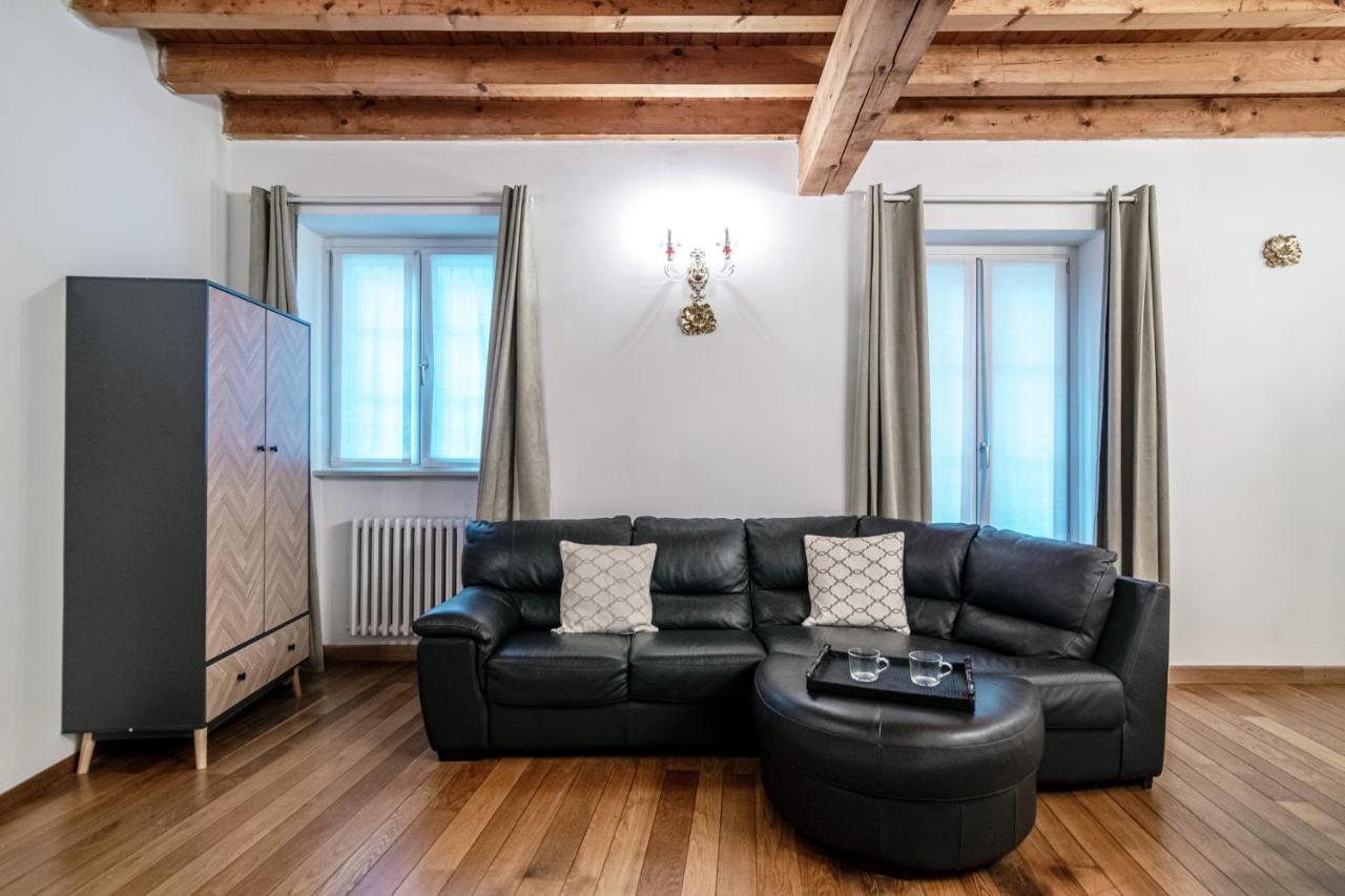 Domus Bella - By Myhomeincomo Exteriör bild